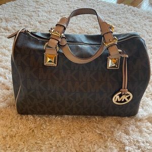 Michael Kors Grayson Datchel